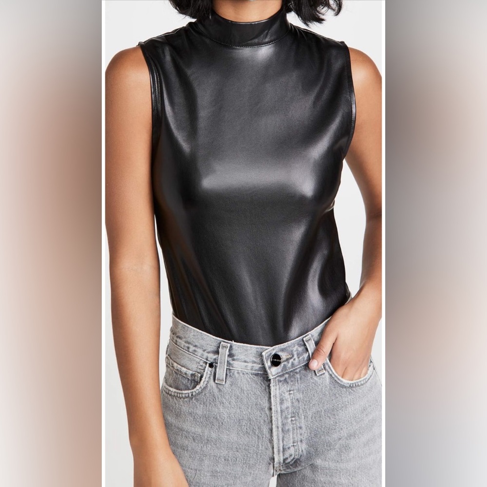 NWOT BB DAKOTA Women's Black Faux-M-G Woven Top